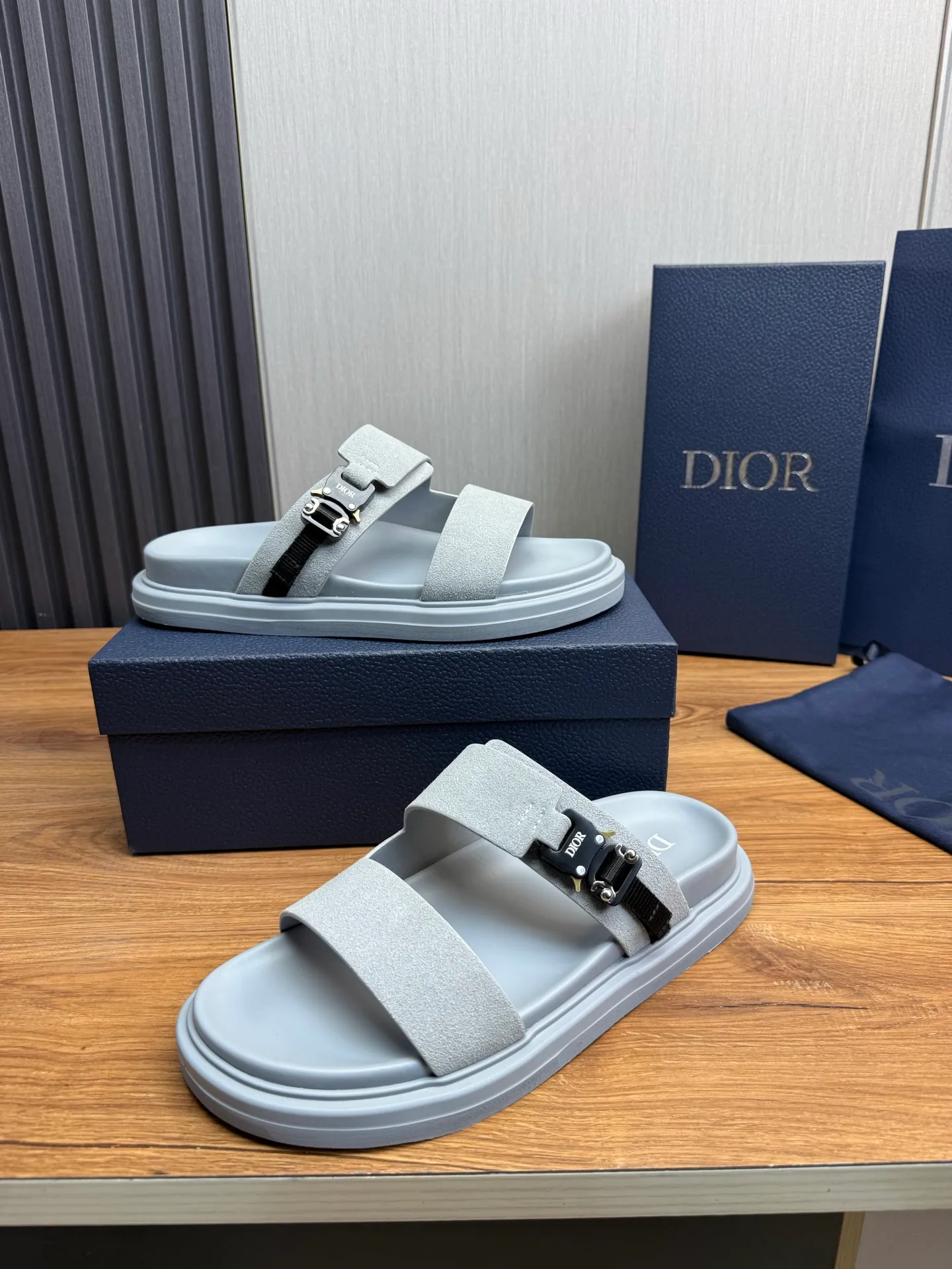 Men's shoes 300💰 Dior. Men's slippers🩴 Official website 1:1 production 38-45 size 45 46 🉑️Customized original material shipped✅